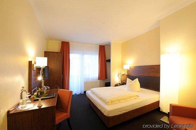 Hotel Flora Duesseldorf Room photo